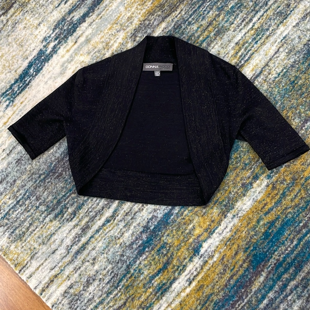 Like New XSP Donna Ricco New York Women’s shrug cardigan